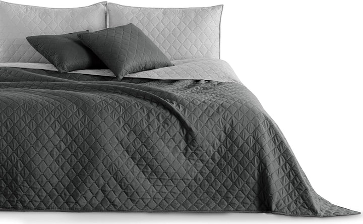 Decoking Cuvertură de pat 200 X 220 Cm Grafit Antracit Gri Argint Cuvertură de pat cu două fețe ușor de întreținut Axel Paturi si Cuverturi Besuche den DecoKing-Store Axel Grafit Argint 200 X 220 Cm