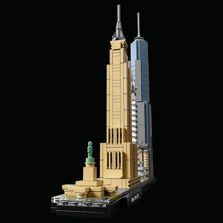 LEGO Arhitectura New York City Set, Skyline Model Kit cu World Trade Centre și Statuia Libertății, Artizanat pentru adulți, Decorațiuni pentru casă și birou, Cadouri pentru femei și bărbați 21028 Seturi de constructie Besuche den LEGO-Store