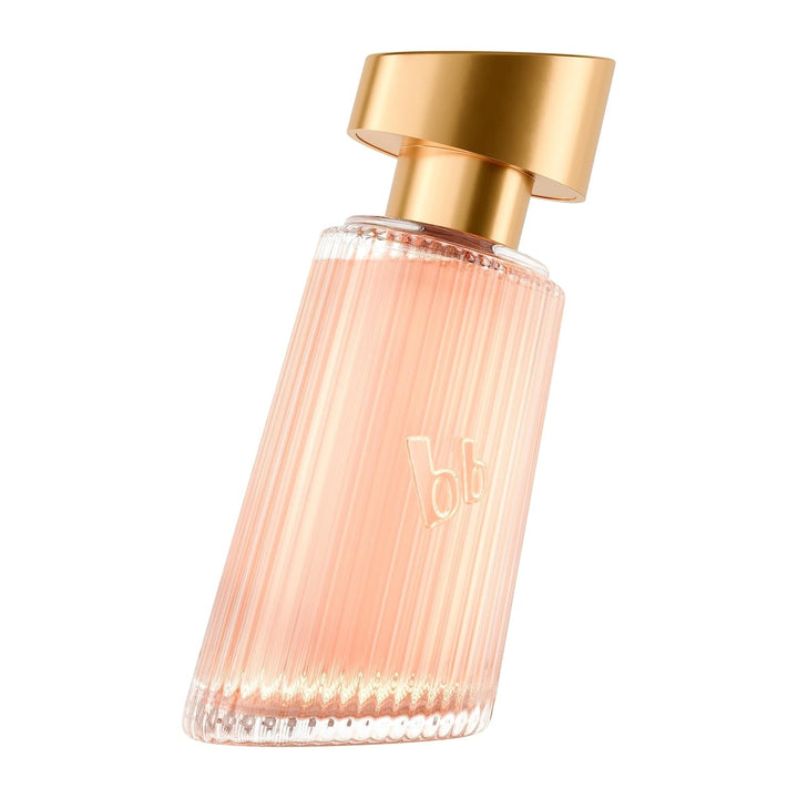 Bruno Banani Radiant Woman Eau De Parfum, un parfum radiant cu note fructate strălucitoare și o notă de chihlimbar, 30 ml