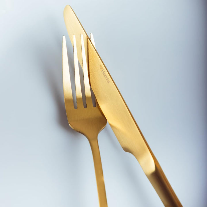 HOMLA Abele Besteckset Für Vier Personen 16-Teilig Edelstahl Hygienisch Elegant Leicht Zu Reinigen Gold Bucatarie Naty Shop