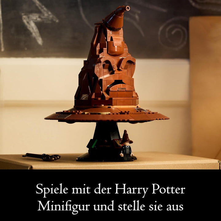 LEGO Harry Potter Pălăria vorbitoare, model Hogwarts pentru adulți, cadou de film pentru femei, bărbați, mamă și tată, cu 31 de combinații de sunete aleatorii, te sortează în casa ta Hogwarts 76429 Seturi de constructie Besuche den LEGO-Store