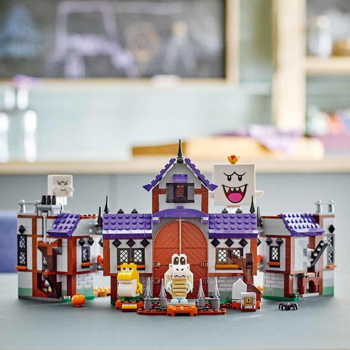 Casa bântuită a lui LEGO Super Mario King Buu Huu, casă bântuită pentru copii, set Nintendo de colecționat, cu Baby Yoshi, cadou pentru băieți, fete și gameri cu vârsta de 8+ 71436 Seturi de constructie Besuche den LEGO-Store