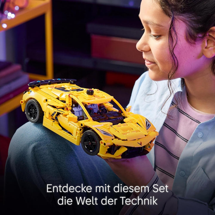 LEGO Technic Chevrolet Corvette Stingray - Jucărie de construit pentru colecționat - Mașină sport de jucărie - Model de mașină - Cadou pentru băieți și fete de la 9 ani care iubesc mașinile de jucărie 42205 Seturi de constructie Besuche den LEGO-Store