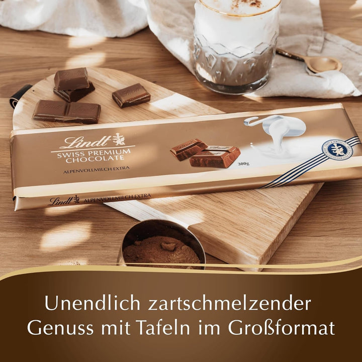 Lindt, baton de ciocolata fina cu lapte, 300 grame Bomboane de Ciocolata Naty Shop
