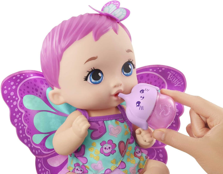 My Garden Baby GYP10 - Păpușă fluture pentru hrănit și îmbrăcat (30 cm), cu scutec reutilizabil, haine și aripi detașabile, jucărie pentru copii de la vârsta de 2 ani Papusi Naty Shop