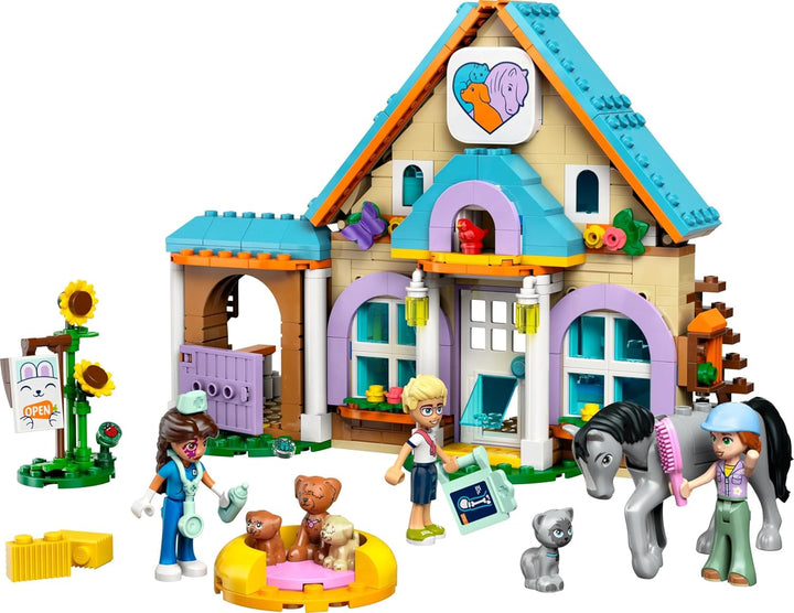 LEGO Friends Cabinet veterinar pentru cai și animale de companie, set de construcție și joacă pentru jocuri de rol imaginative cu 3 minifigurine și 5 figurine de animale, idee de cadou pentru fete de la 7 ani 42651 Seturi de constructie Besuche den LEGO-Store