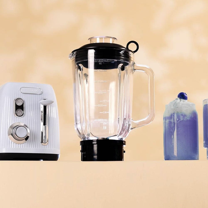 Cecotec Standmixer Retro Power Black Titanium Retroblue, 1200 W Maximale Leistung, 1,5 L Glasbehälter, Einstellbare Geschwindigkeit, 4 Klingen Mit Schwarzem Titanbeschichtung, 100% Kupfermotor. Bucatarie Naty Shop