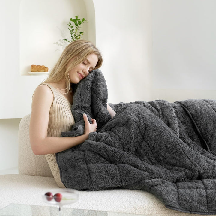 Pătură ponderată 8 Kg Pătură ponderată Pătură grea pentru dormit Adulți Gri 150 X 200 Cm Pătură confortabilă Pătură ponderată Pătură de viață pufoasă Paturi si Cuverturi Good Nite